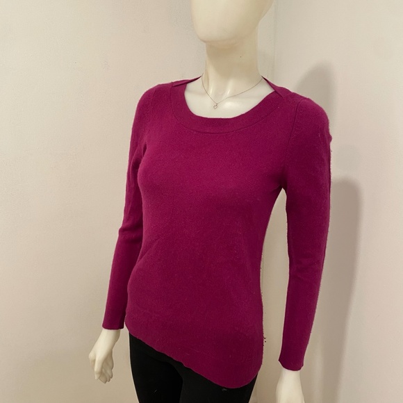 Cashmere Cache Purple Scoop Neck 100% Cashmere Sweater Small S - Picture 3 of 4